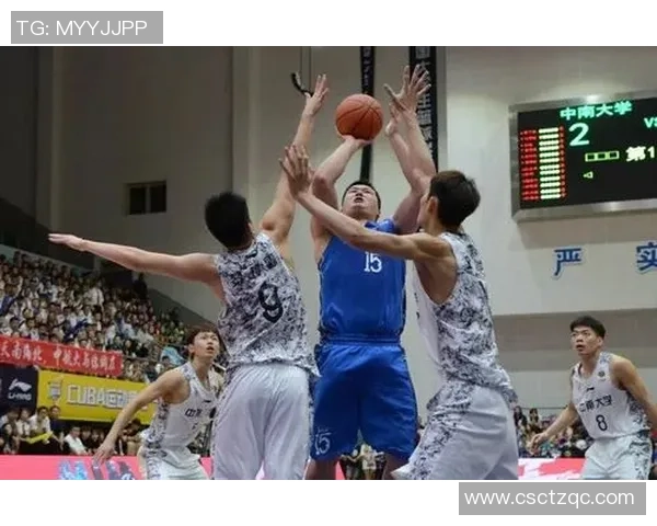 姚明亲临北大校园分享篮球梦想激励学子追求卓越人生