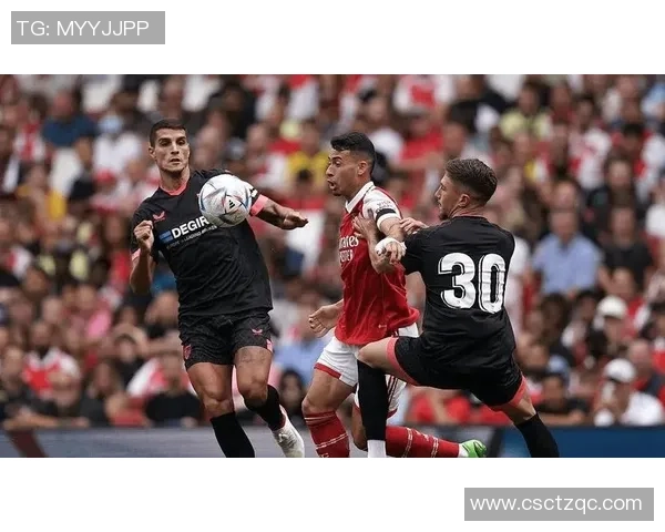 意甲大战：拜仁大胜阿森纳红牌事件引发全场热议与争议