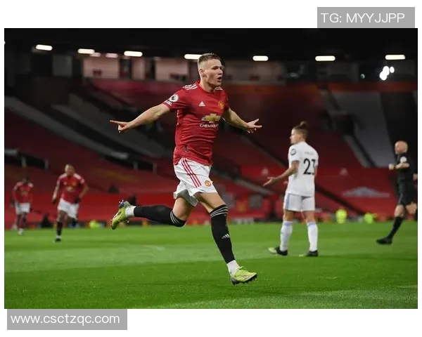 国王杯激战：拜仁狂胜曼联五球争议判罚引发全场热议