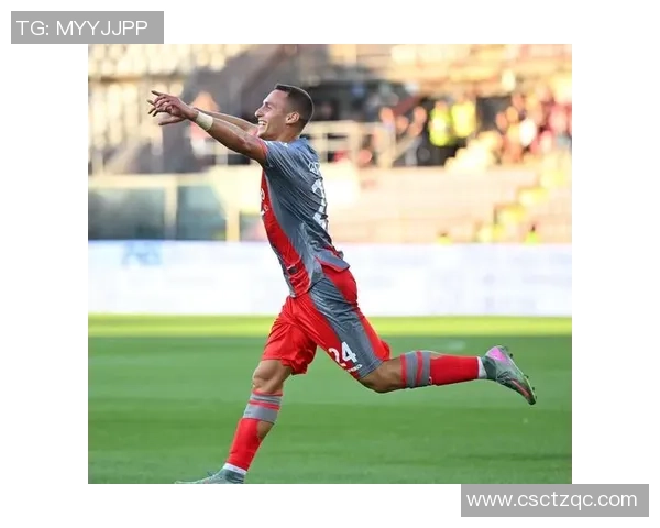 意甲激战AC米兰狂胜曼联五球大捷引发全场震撼解析 意甲激战AC米兰狂胜曼联五球大捷引发全场震撼解析